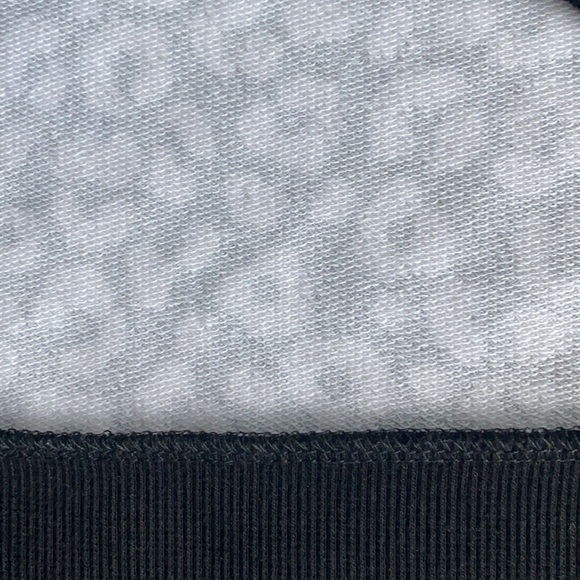 Sale ๐ฅNWT Michael Kors leopard print crewneck top, M - Picture 5 of 6